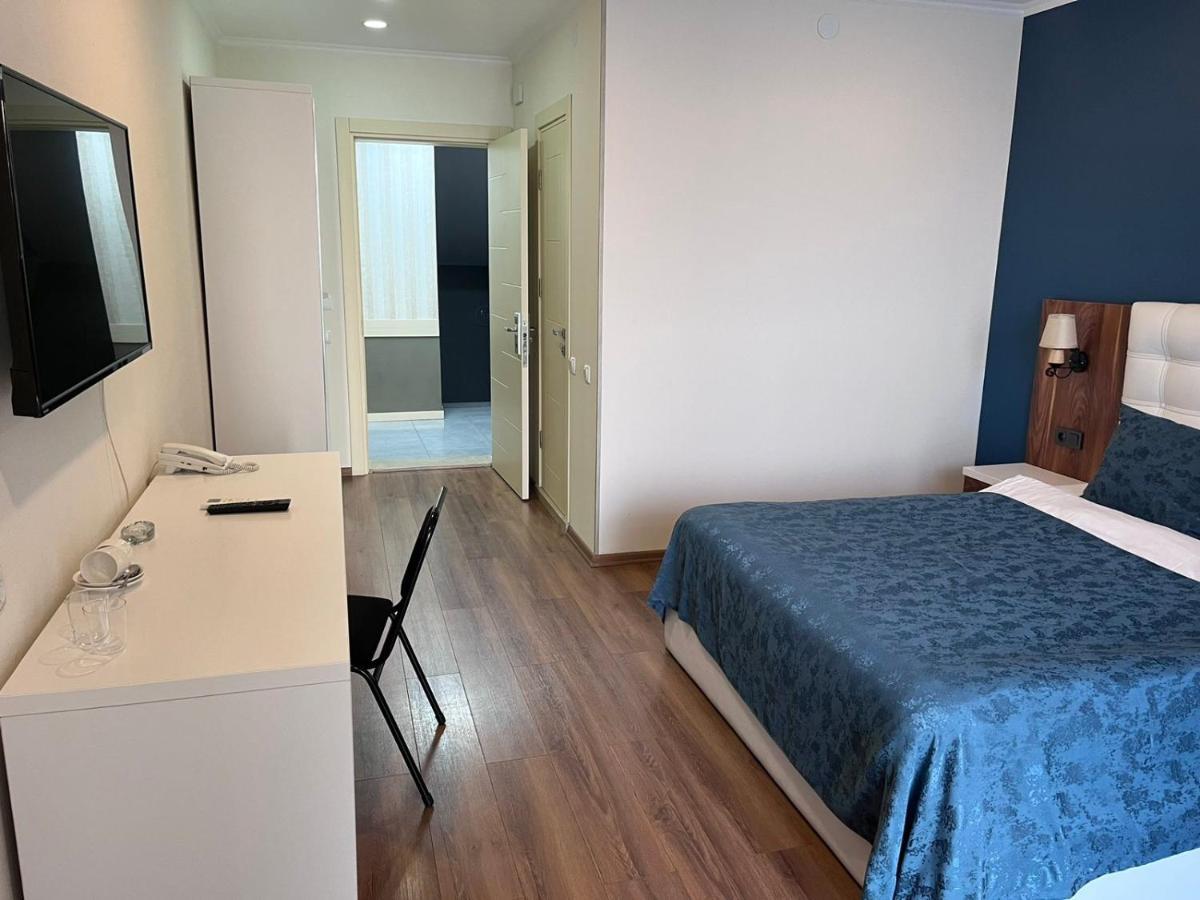 The Fresh Wave Hotel Батуми Экстерьер фото