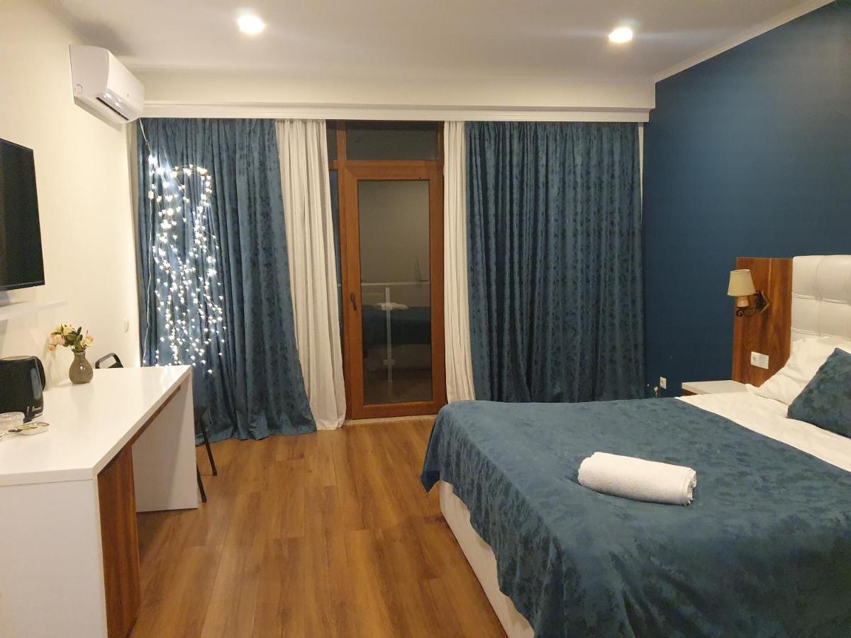 The Fresh Wave Hotel Батуми Экстерьер фото