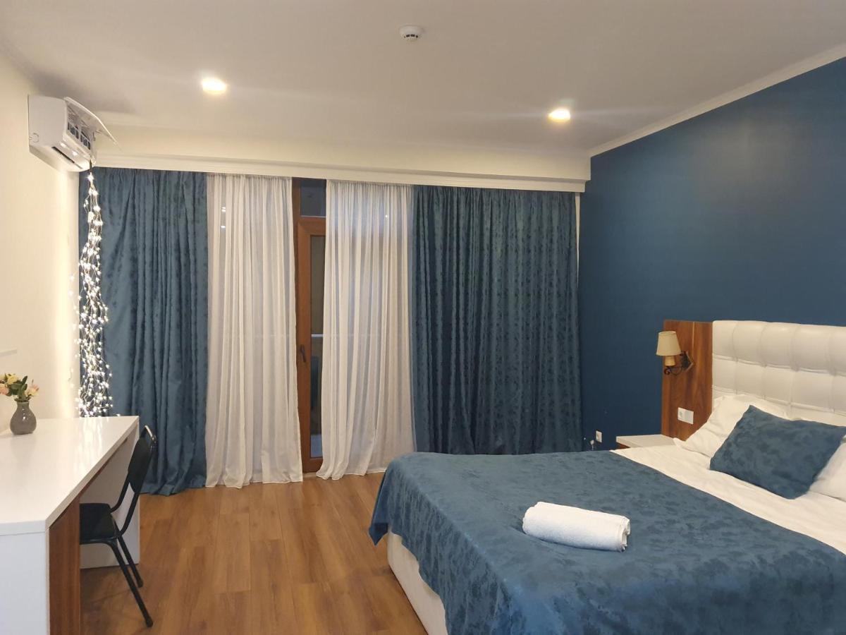 The Fresh Wave Hotel Батуми Экстерьер фото