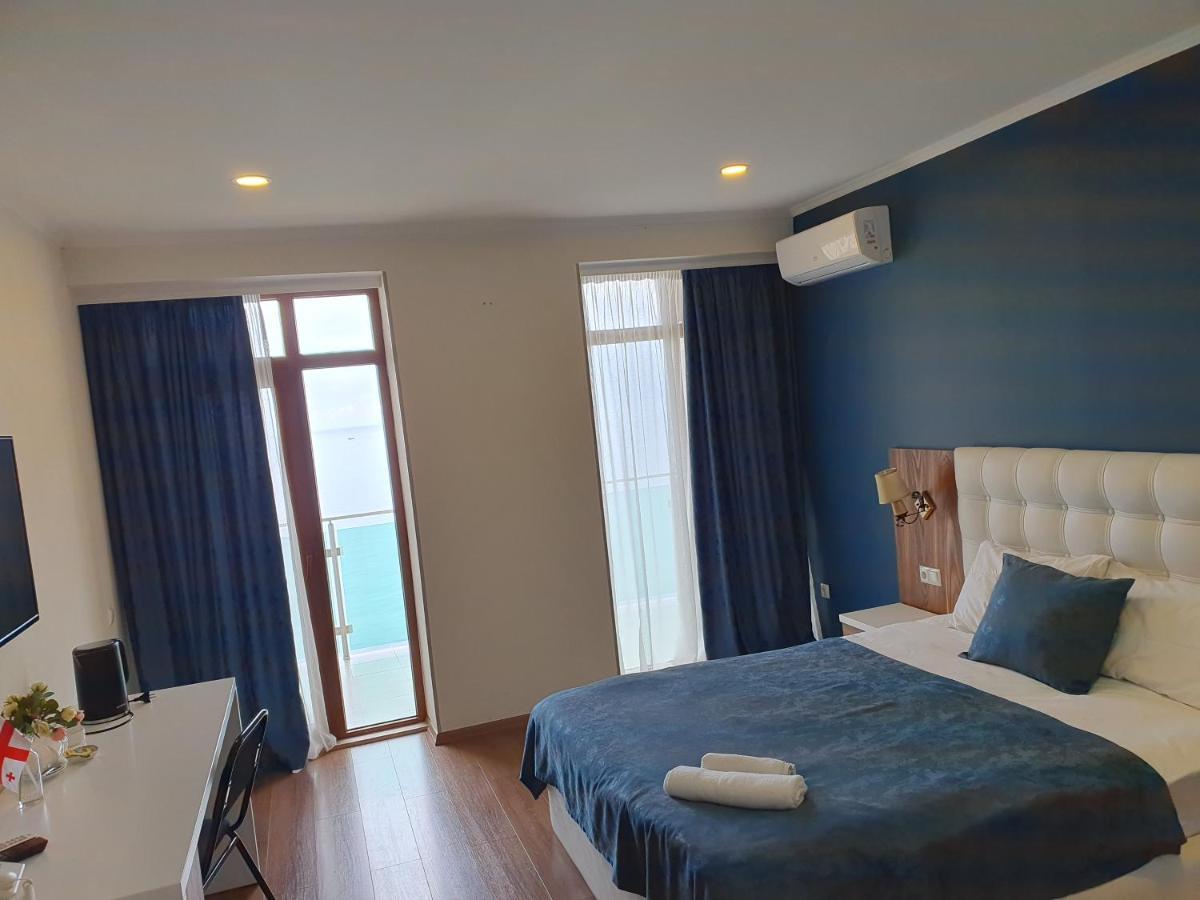 The Fresh Wave Hotel Батуми Экстерьер фото
